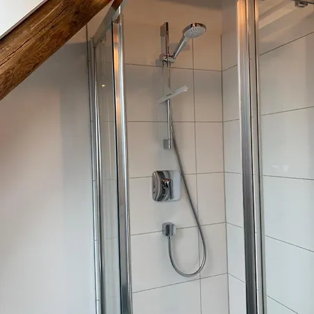 شقة Dachgeschoss Nahe Zentralklinikum! *
